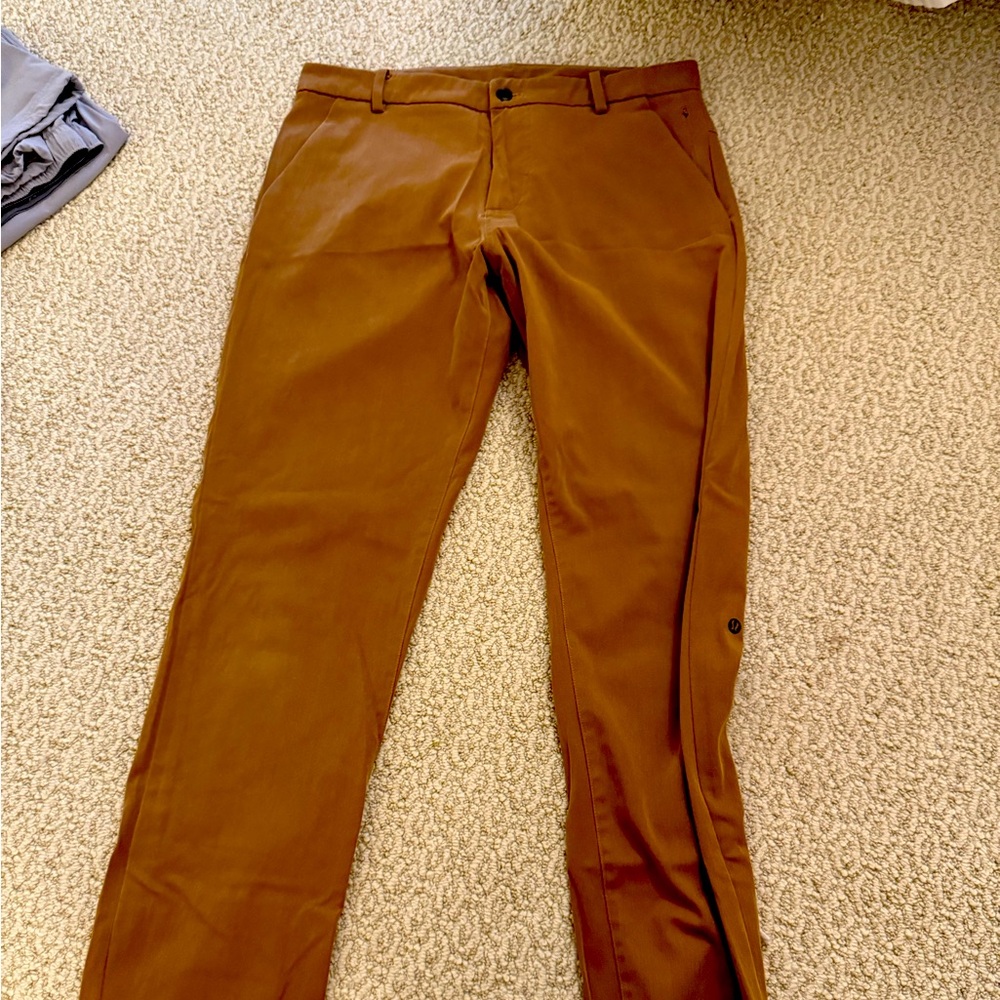 Men's Lululemon commission pants